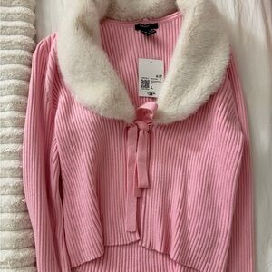 Pink Sweater with Faux Fur Collar